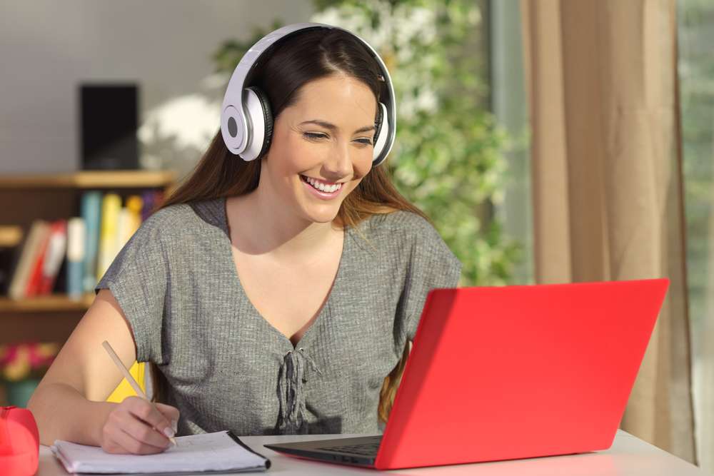 SymTrain's builds simulations that appeal to the learning needs of a younger population.